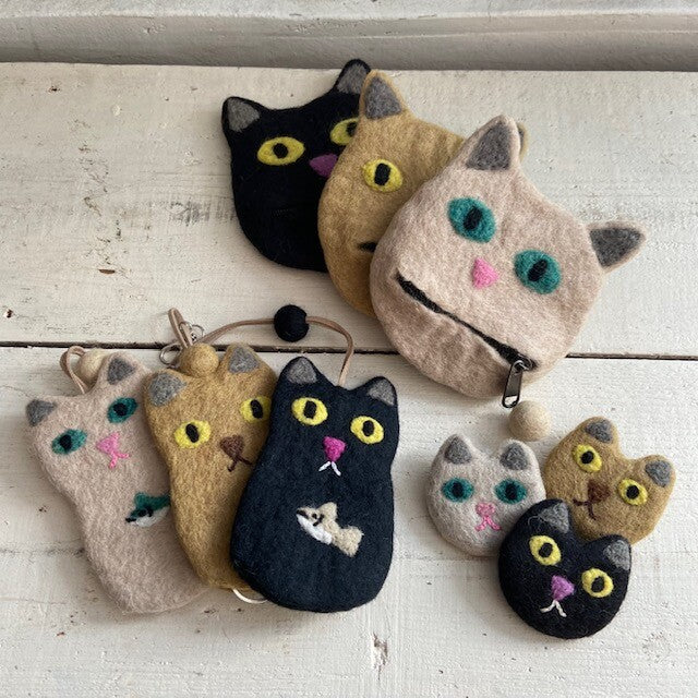 日本JP 直送 羊毛氈鯰魚鑰匙包{11月30截單;預計10-14工作天發貨}