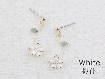 曰本JP直送  [鈦金耳環] 小花朵耳環｛11月30截單;預計10-14工作天發貨｝
