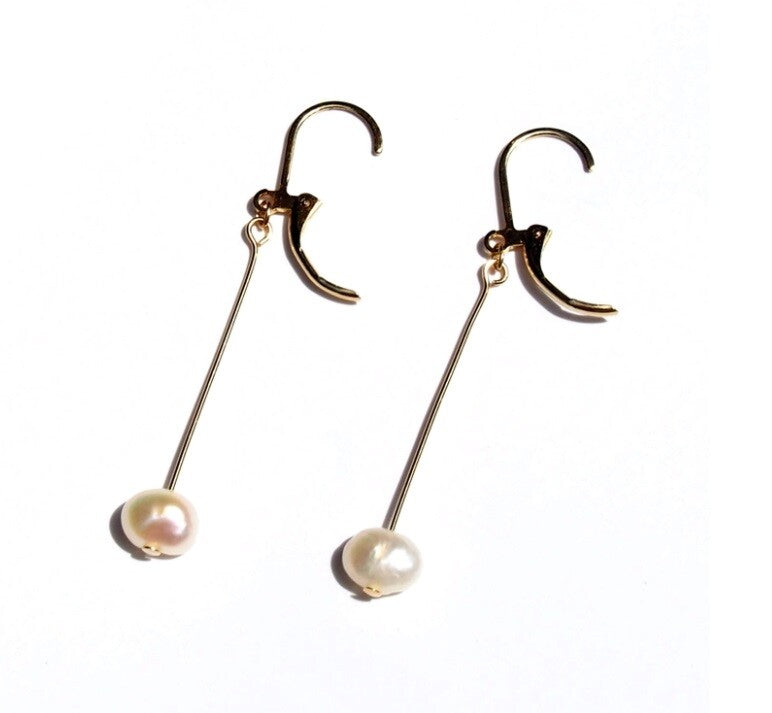 [日本製] 淡水珍珠鉤耳環｛11月30截單;預計10-14工作天發貨｝