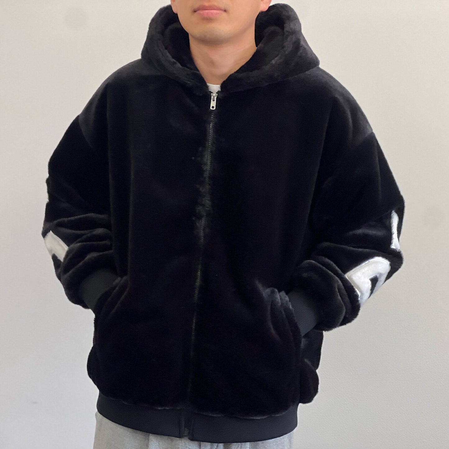 日本JP直送★歷久不衰的蓬鬆皮草外套★ 直筒皮草外套（9月到貨）25秋冬新品 {11月30截單;預計10-14工作天發貨｝