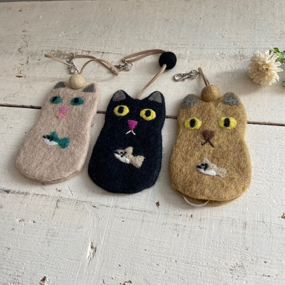 日本JP 直送  羊毛氈鯰魚鑰匙包{11月30截單;預計10-14工作天發貨｝