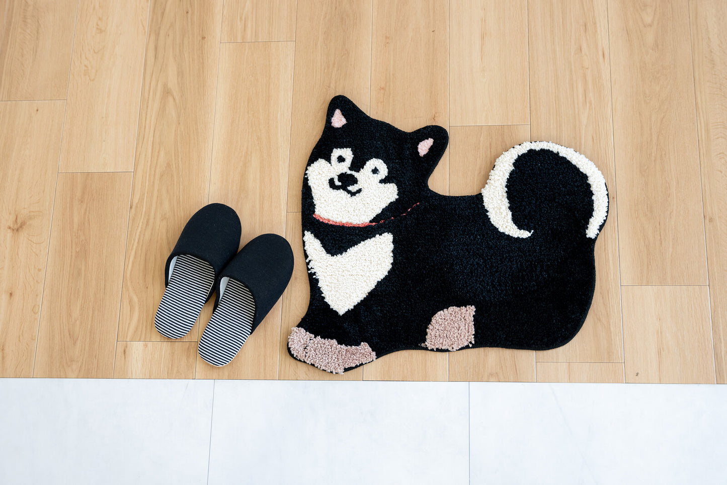 日本JP直送  Fundit Animal 可水洗模切墊，黑色柴犬    {7月12截單;預計10-14 工作天發貨}