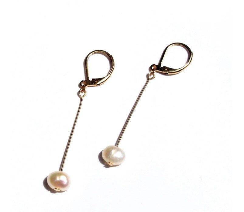 [日本製] 淡水珍珠鉤耳環｛11月30截單;預計10-14工作天發貨｝