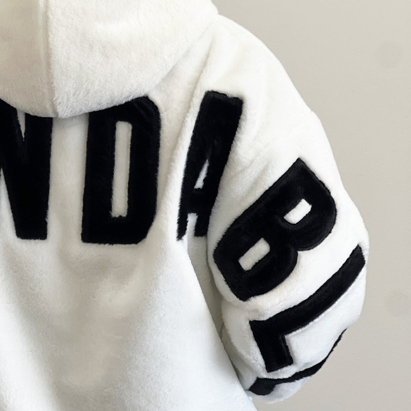 日本JP直送★歷久不衰的蓬鬆皮草外套★ 直筒皮草外套（9月到貨）25秋冬新品 {11月30截單;預計10-14工作天發貨｝