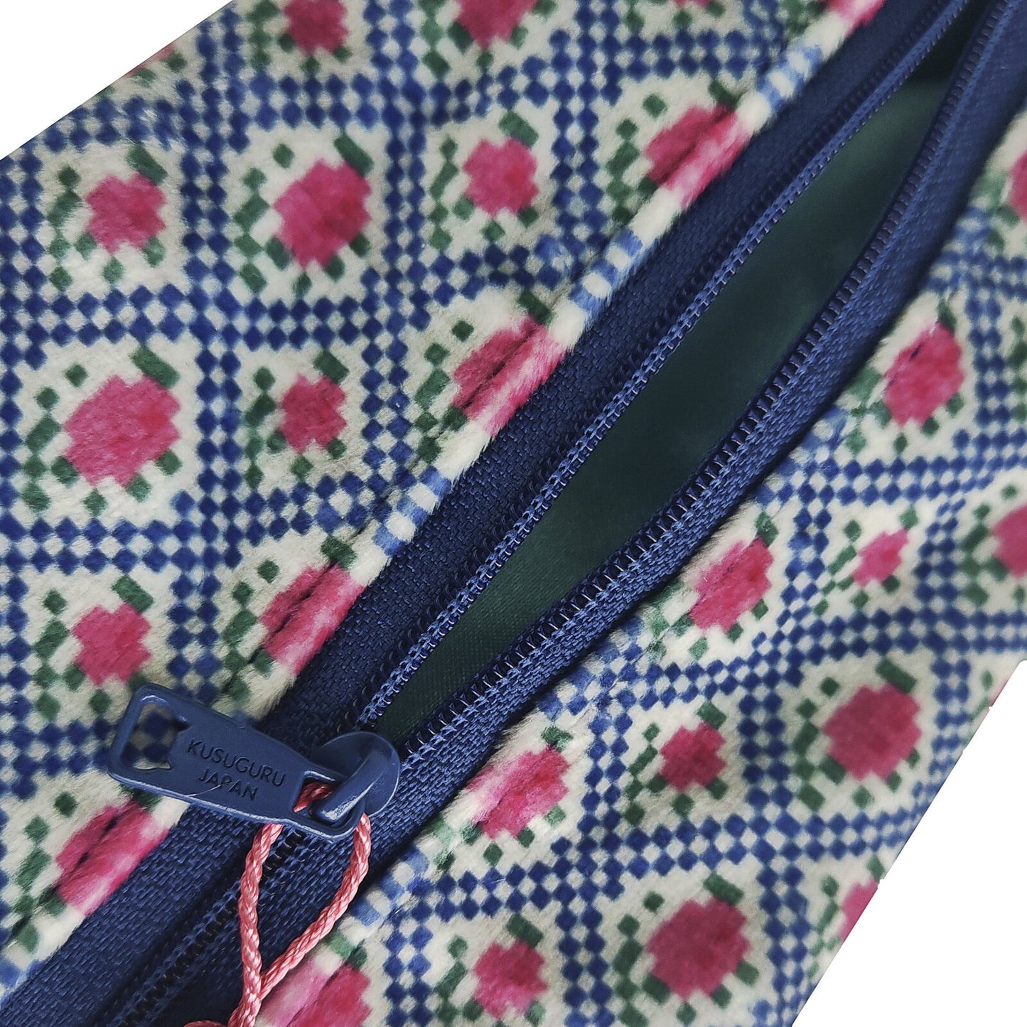 日本JP直送 Parlor Suzurando 緞面模切收納袋（貓咪款式）  {11月30截單;預計10-14工作天發貨｝