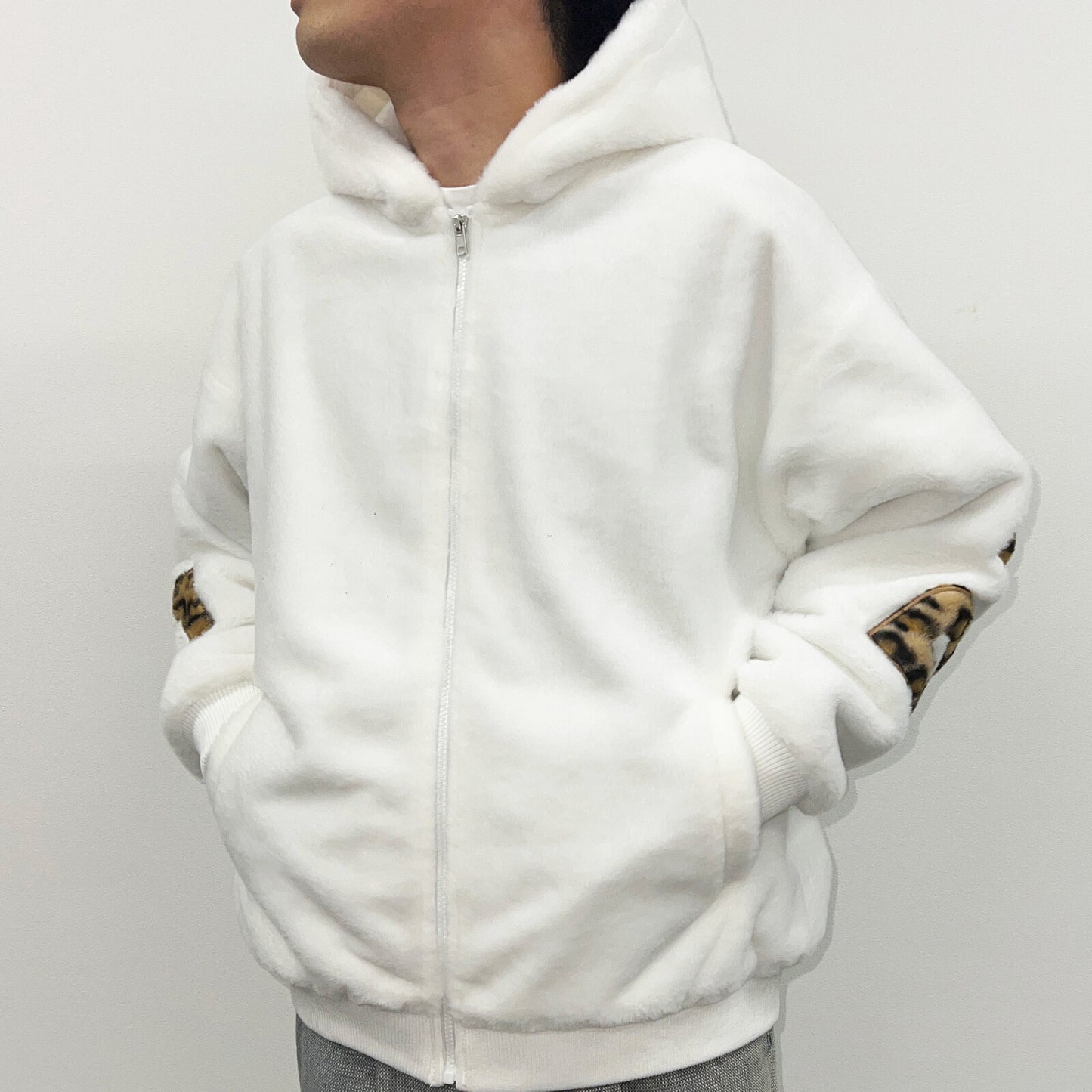 日本JP直送★歷久不衰的蓬鬆皮草外套★ 直筒皮草外套（9月到貨）25秋冬新品 {11月30截單;預計10-14工作天發貨｝