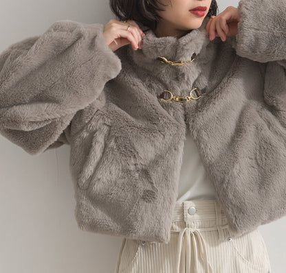 曰本JP直送  兔毛風格生態皮草短版大衣（附銜扣）[2025 秋冬新品] {11月30截單;預計10-14工作天發貨｝
