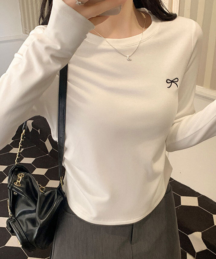 日本JP直送 上衣《蝴蝶結刺繡圓領上衣 4色選配》直送  {11月30截單;預計10-14工作天發貨｝